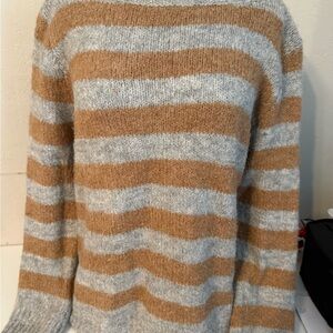 Lou & Grey Knit Sweater in Gray and Tan